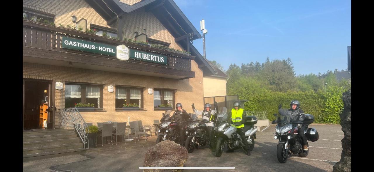 Gasthaus Hubertus Reuth Exterior photo