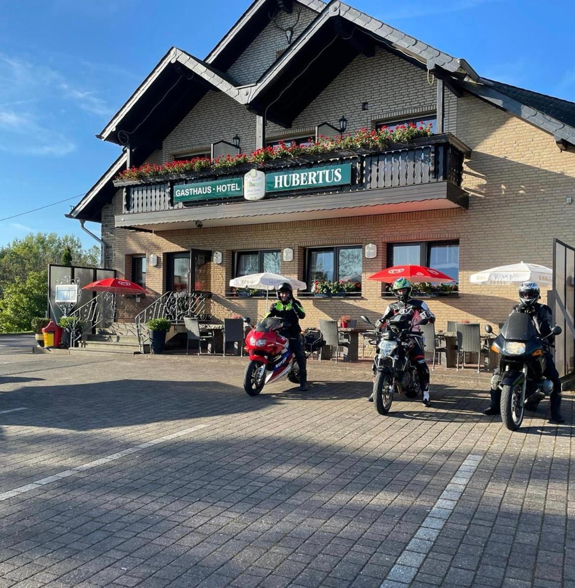 Gasthaus Hubertus Reuth Exterior photo